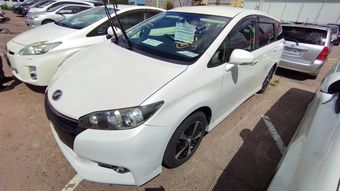 Toyota Wish, 2015