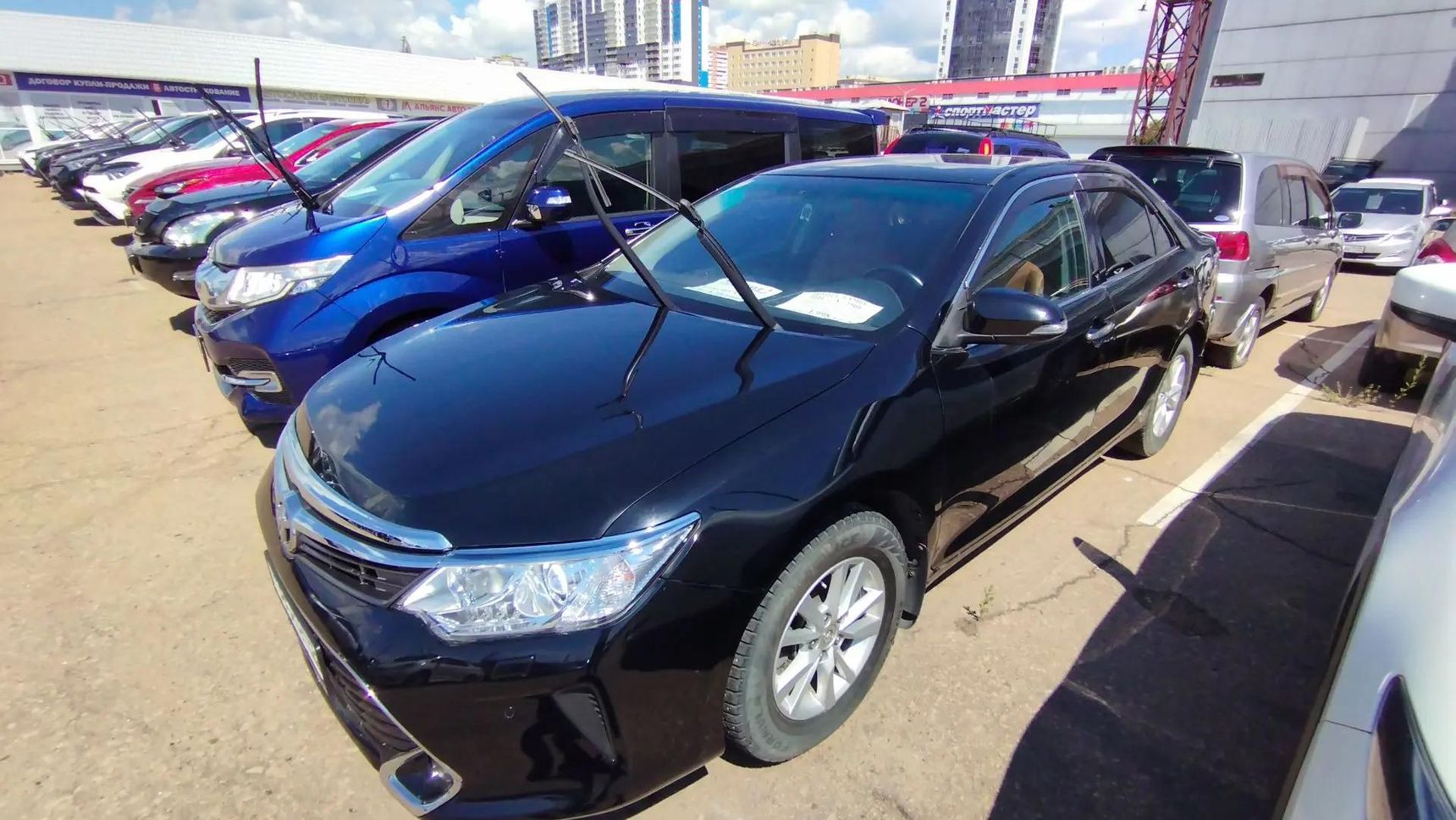 Toyota Camry, 2016