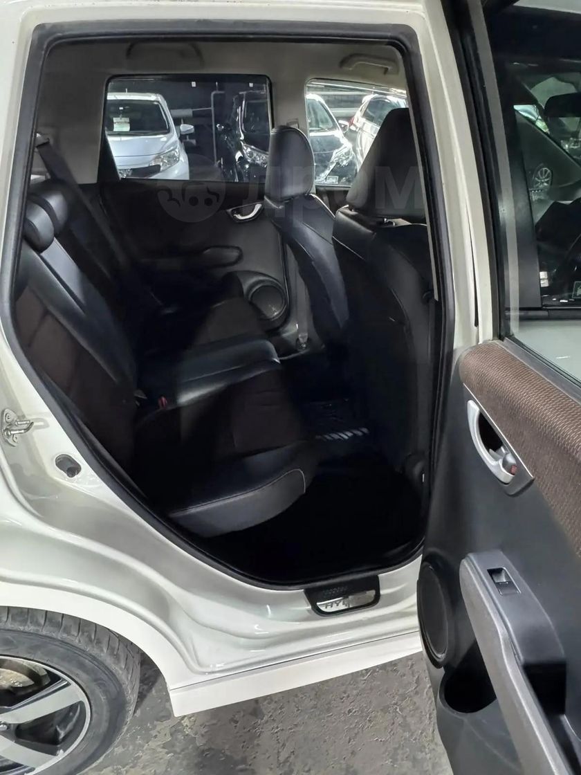Honda Fit Shuttle, 2012