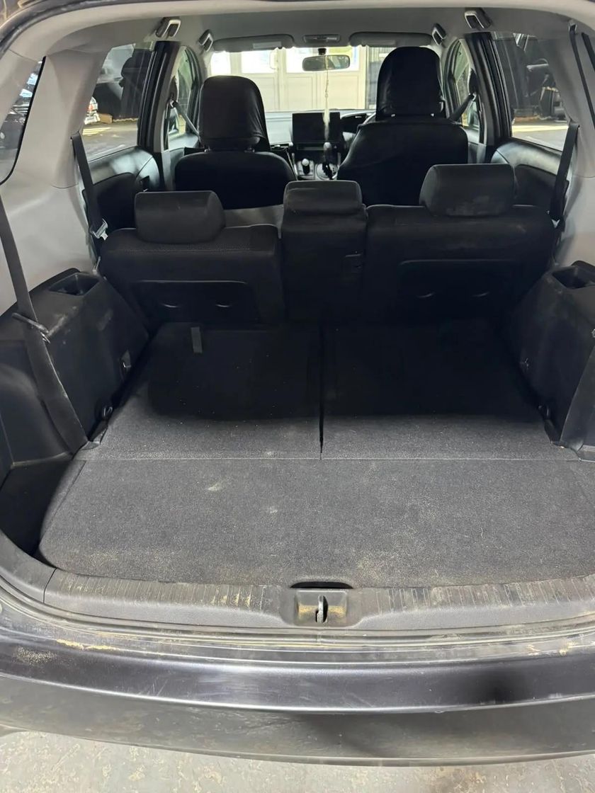 Toyota Wish, 2015