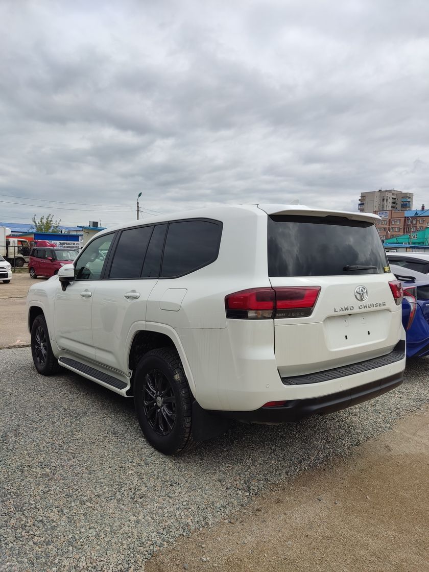 Toyota Land Cruiser, 2023