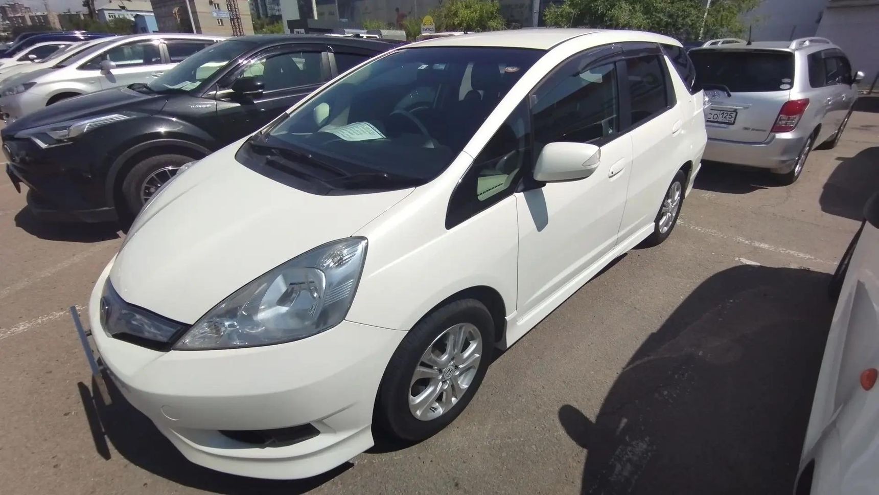 Honda Fit Shuttle, 2011
