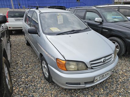 Toyota Ipsum, 1999