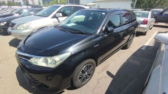 Toyota Corolla Fielder, 2015