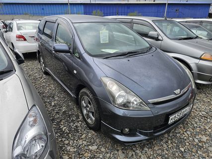 Toyota Wish, 2004