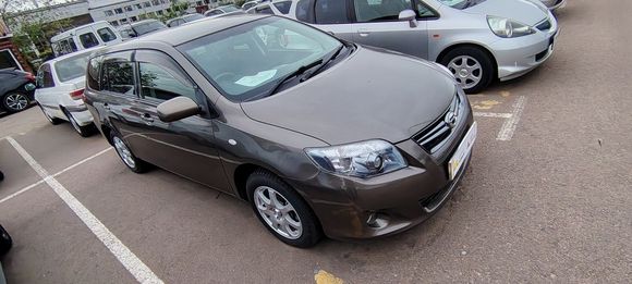 Toyota Corolla Fielder, 2012