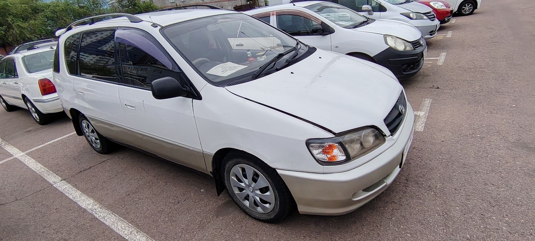 Toyota Ipsum, 1998