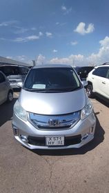 Honda Freed Spike, 2012