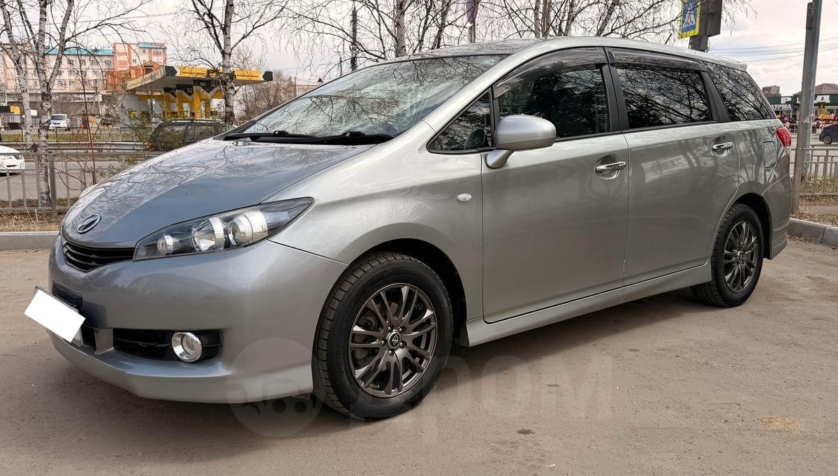 Toyota Wish, 2011