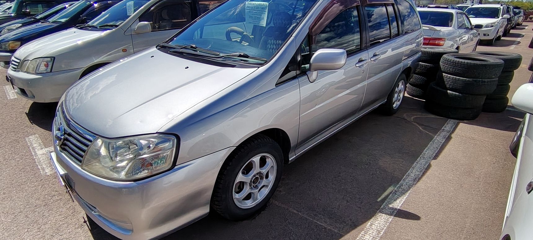 Nissan Liberty, 2002