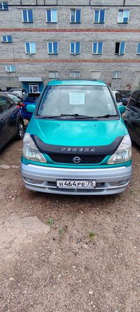 Nissan Serena, 2004