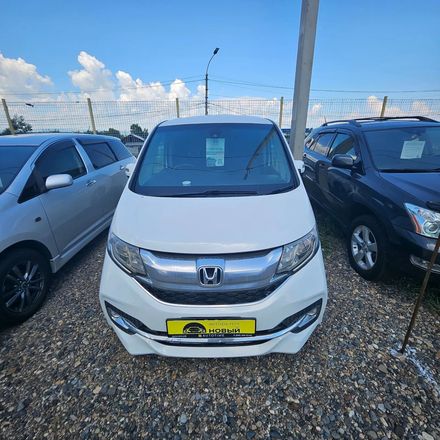 Honda Stepwgn, 2017