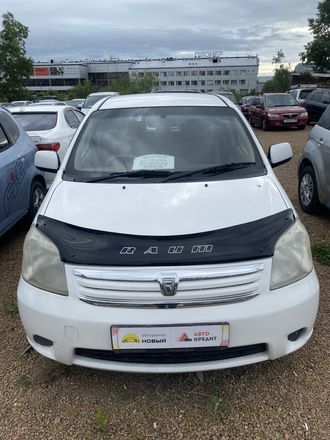 Toyota Raum, 2003
