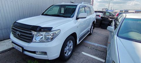 Toyota Land Cruiser, 2011