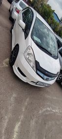 Honda Fit Shuttle, 2012