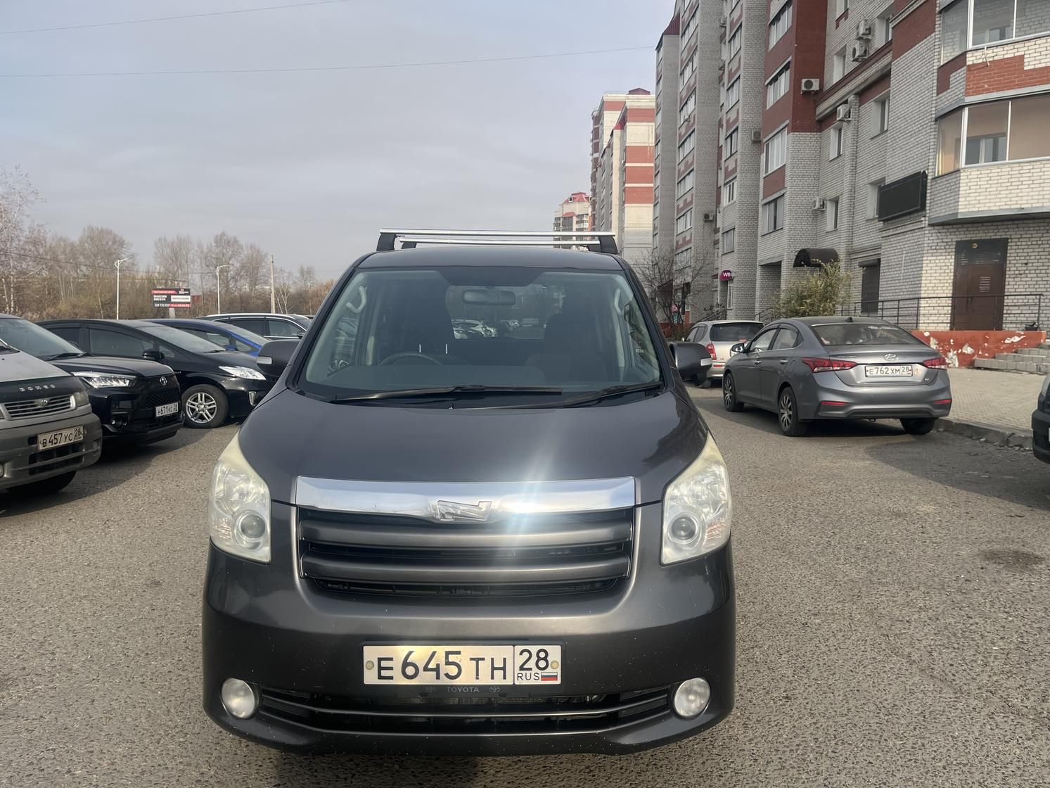 Toyota Noah, 2009