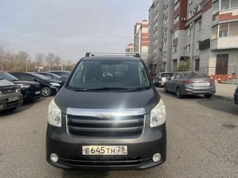 Toyota Noah, 2009