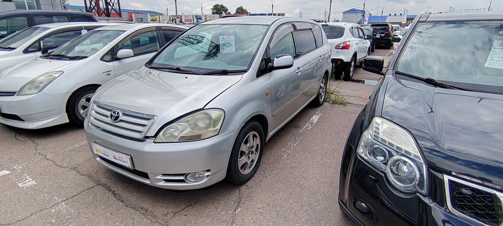 Toyota Ipsum, 2001