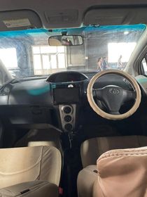 Toyota Vitz, 2008