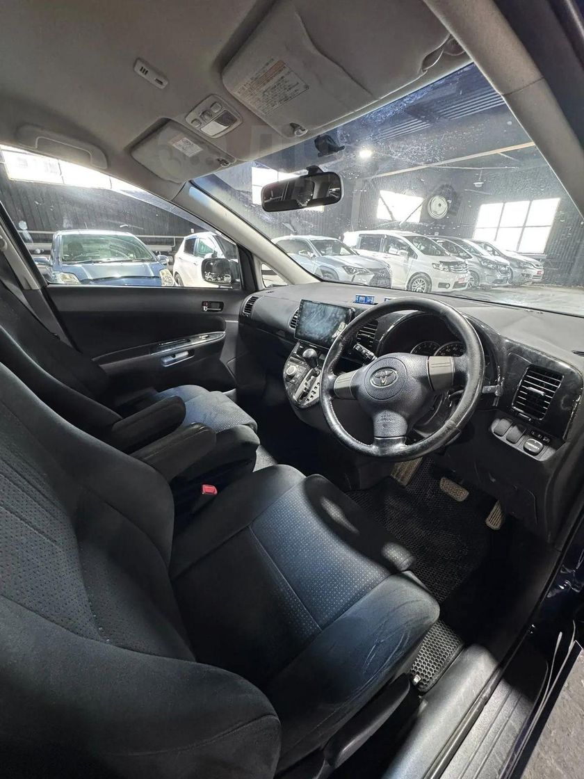 Toyota Wish, 2008