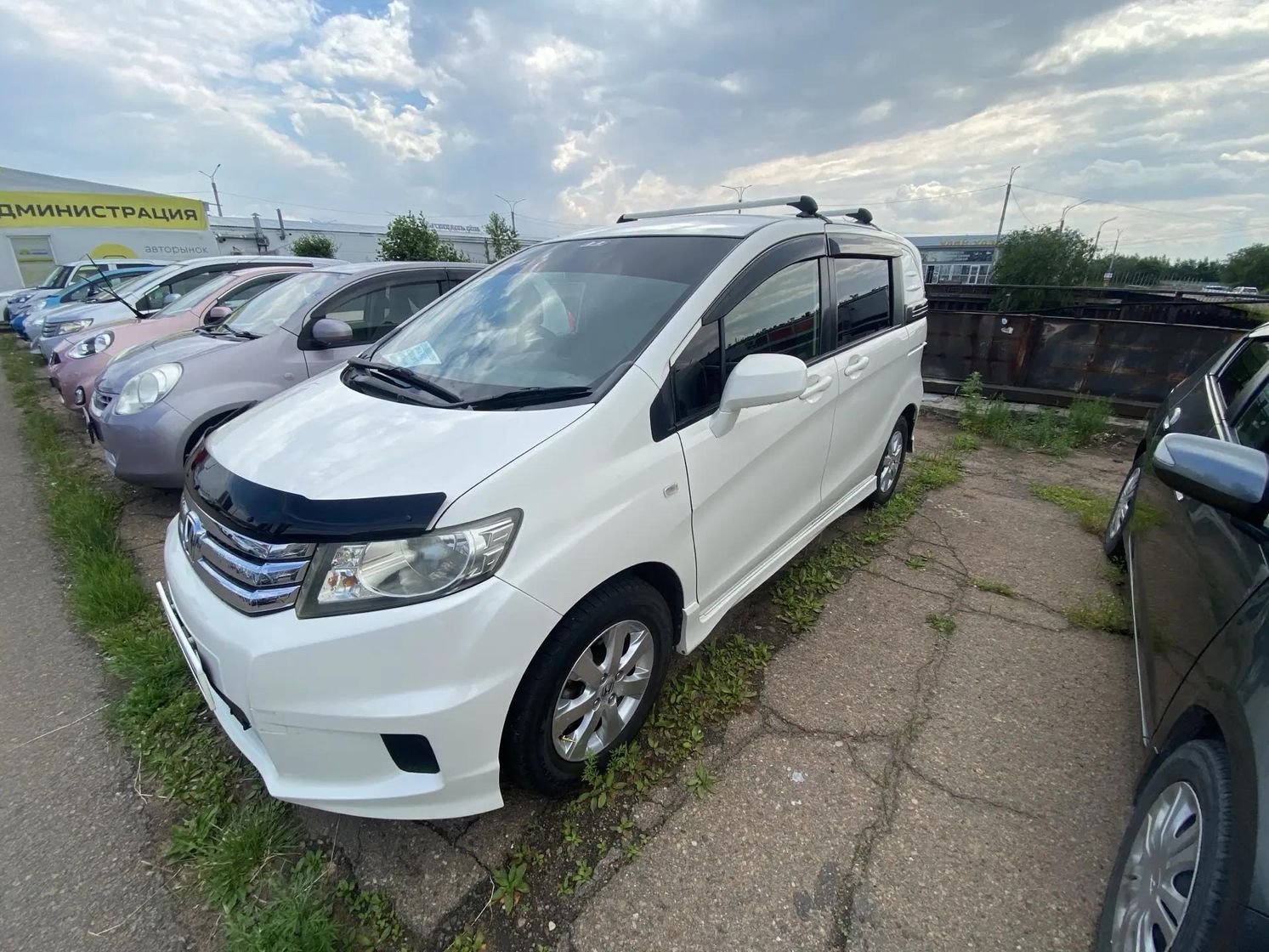 Honda Freed Spike, 2010