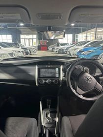 Toyota Corolla Fielder, 2012