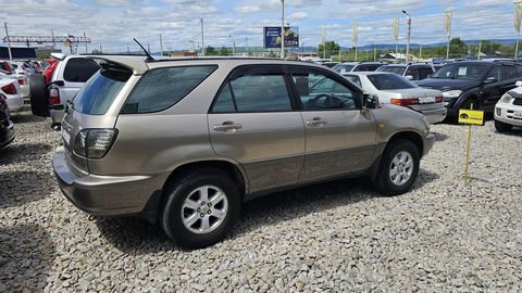 Toyota Harrier, 1998