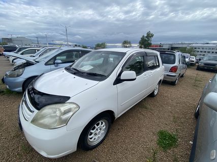 Toyota Raum, 2003