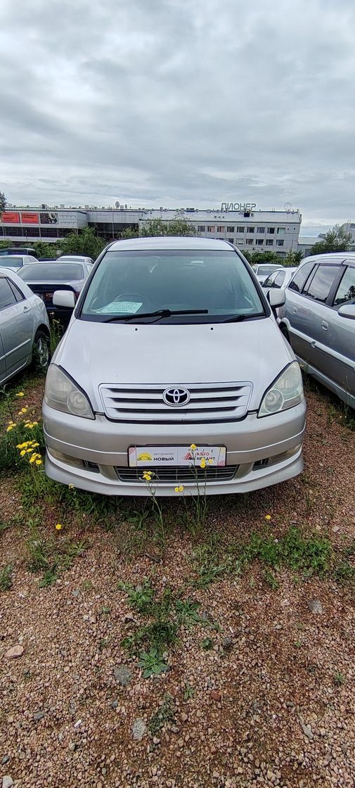 Toyota Ipsum, 2002