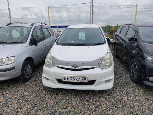 Toyota Wish, 2005