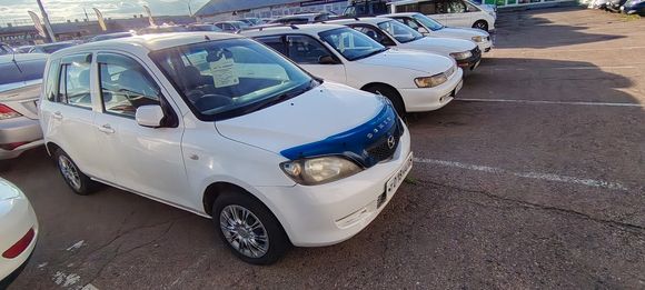 Mazda Demio, 2002