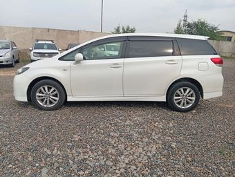 Toyota Wish, 2010