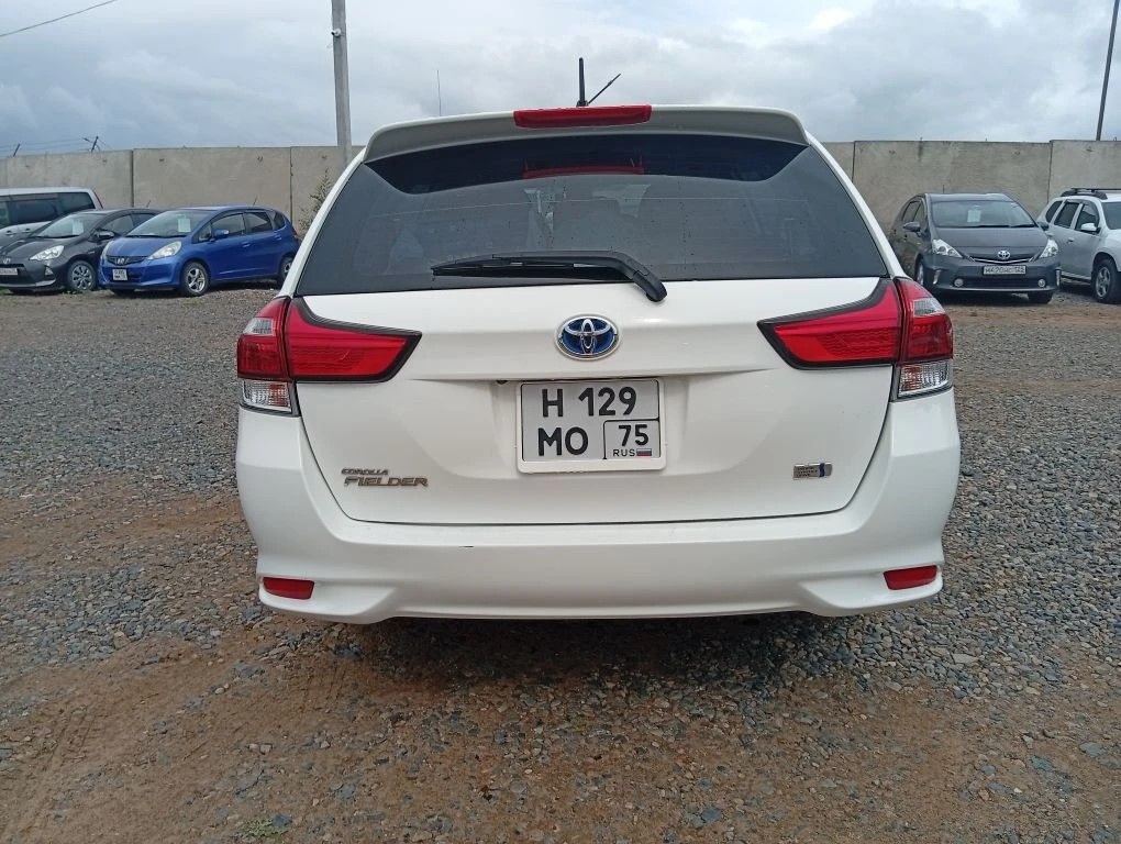 Toyota Corolla Fielder, 2018