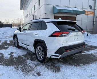 Toyota RAV4, 2021