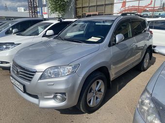 Toyota RAV4, 2010