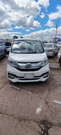 Honda Stepwgn, 2015