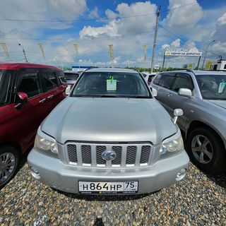 Toyota Kluger V, 2003