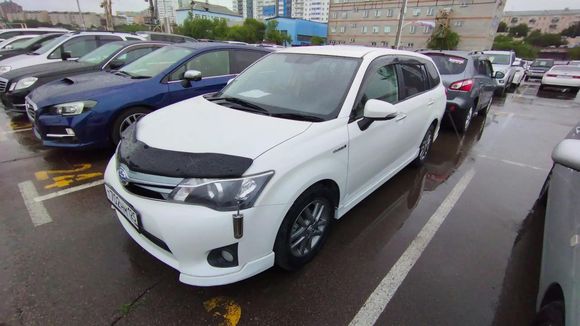 Toyota Corolla Fielder, 2014