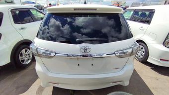 Toyota Wish, 2013