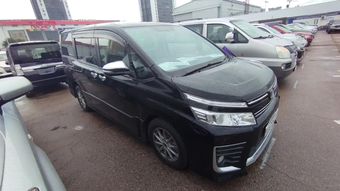Toyota Voxy, 2015