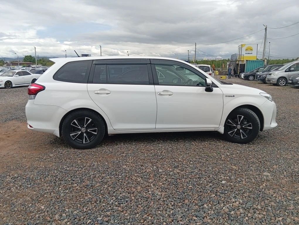 Toyota Corolla Fielder, 2018