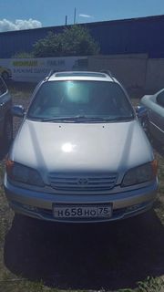 Toyota Ipsum, 1995
