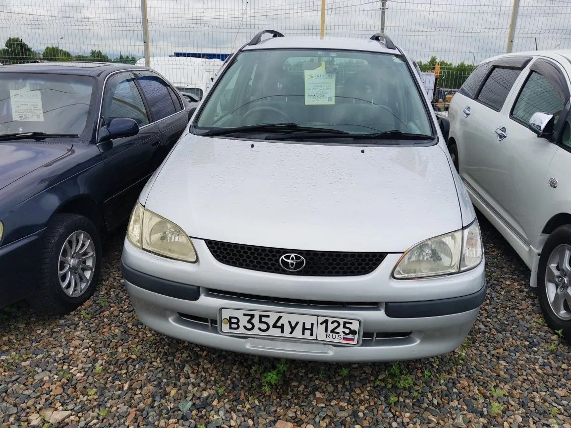 Toyota Corolla Spacio, 1998