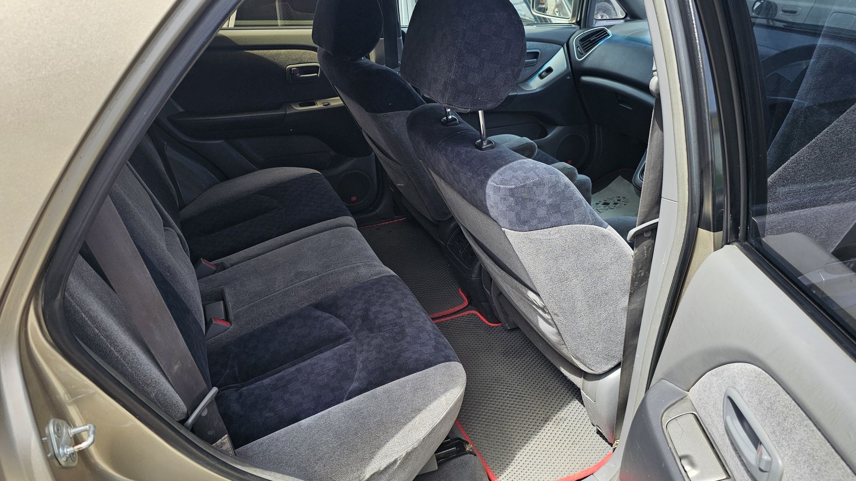 Toyota Harrier, 1998