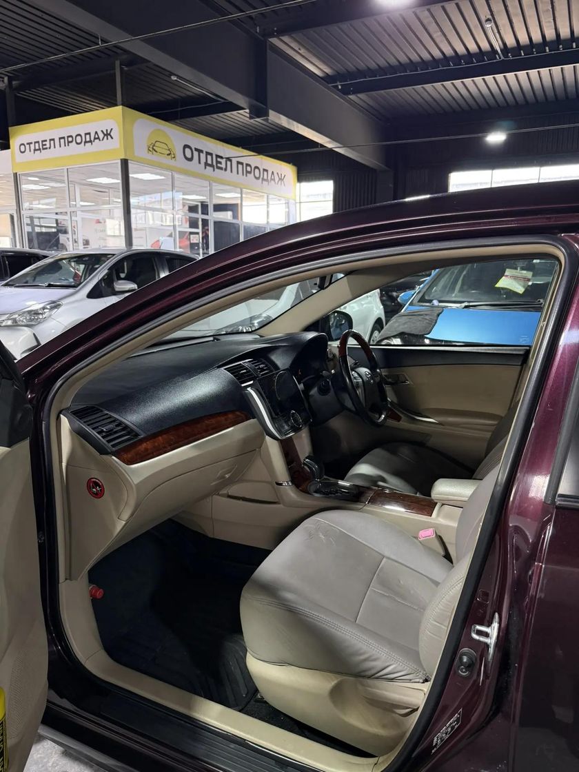 Toyota Premio, 2013
