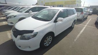 Toyota Corolla Fielder, 2011