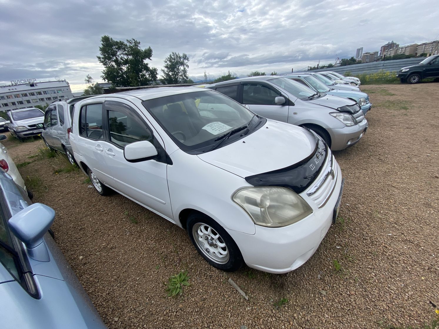 Toyota Raum, 2003