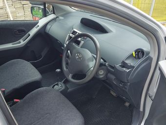 Toyota Vitz, 2010