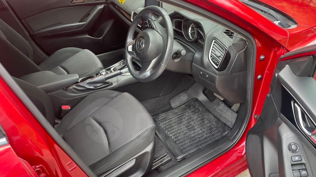 Mazda Axela, 2014