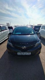 Toyota Vitz, 2011